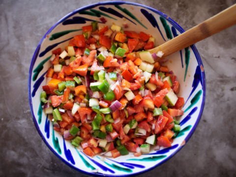 Pipirrana Spanish Salad – Vegan, Low-carb Summer Salad.